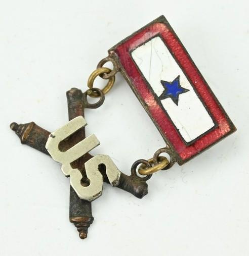 US WW2 Blue star Son-in-Service Artillery Pin