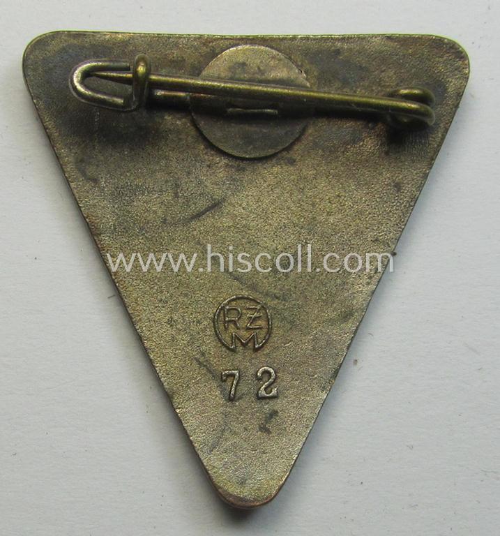 'NS-Frauenschaft'- (ie. NSF-) membership-badge (ie. 'Mitgliedsabzeichen') as was specifically intended for a: 'Frauenschaftsleiterin der Gauleitung' (that shows an: 'RzM 72'-designation)