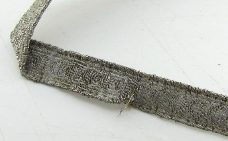Wehrmacht NCO ‘Unteroffizier’ silver collar tresse