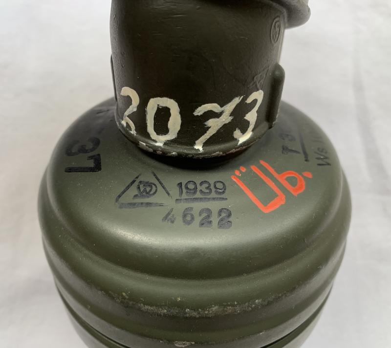 Short Field-Grey Painted Gasmask in Canister