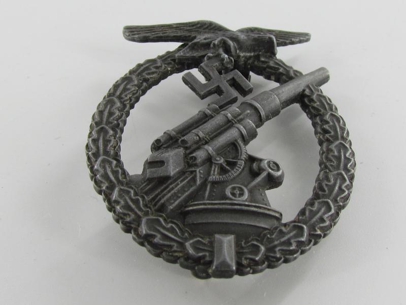 Luftwaffe Flak Abzeichen ( Flak Artillery War Badge )