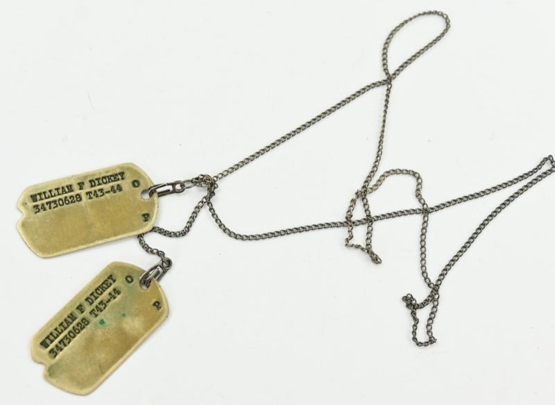 US WW2 Dog-tags with Silver Chain 'William F. Dickey'