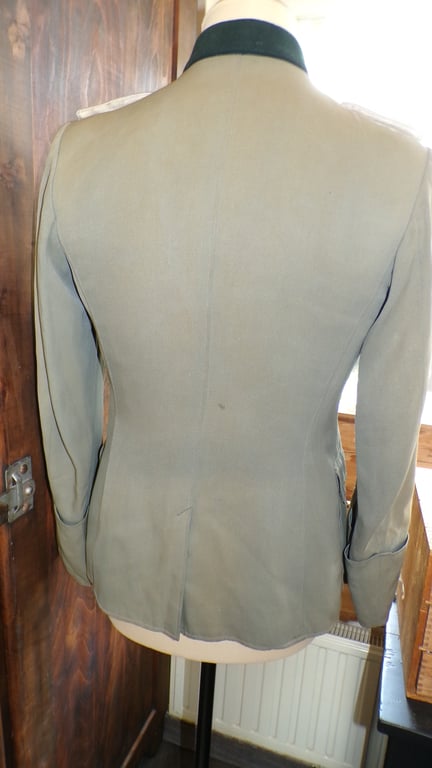 DKG Infantry Hauptmann Feldbluse