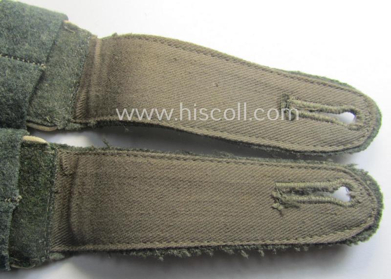 Pair of WH (Heeres) 'M41 o. M43'-pattern, EM-type shoulderstraps with its accompanying 'Überschube'-pair: 'Soldat des Infanterie-Rgts. 485'