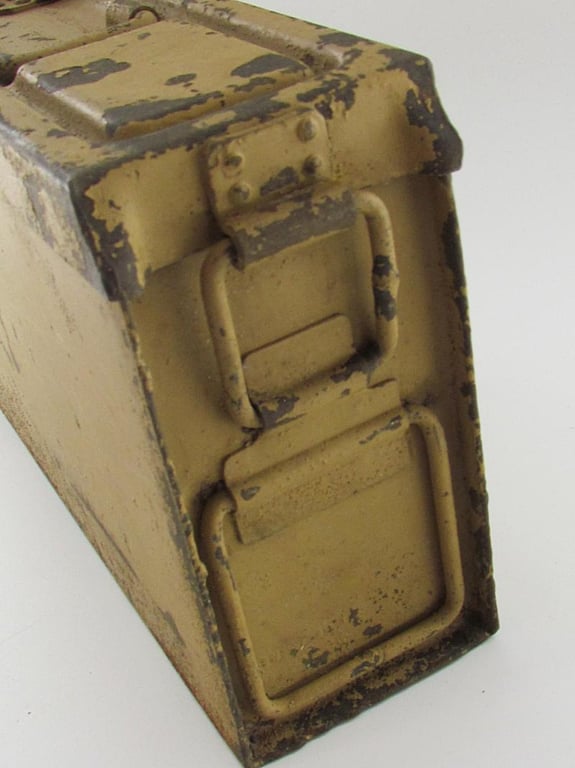 Tan Painted MG34/42 'Patronenkasten 41'