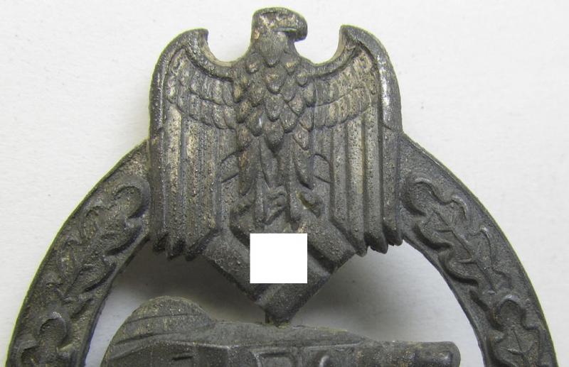 Attractive, 'Panzerkampfabzeichen in Silber' (or: silver-class panzer-assault badge or PAB) being a hollow-type, non-maker-marked- and/or zinc- (ie. 'Feinzink'-) based specimen as was procuced by the: 'Gebr. Wegerhoff'-company