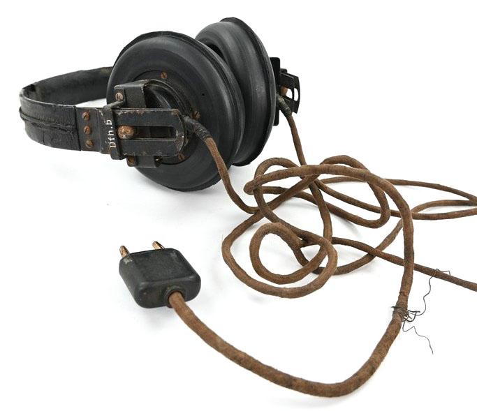 German WH Panzer Headphone 'Dfh.b'