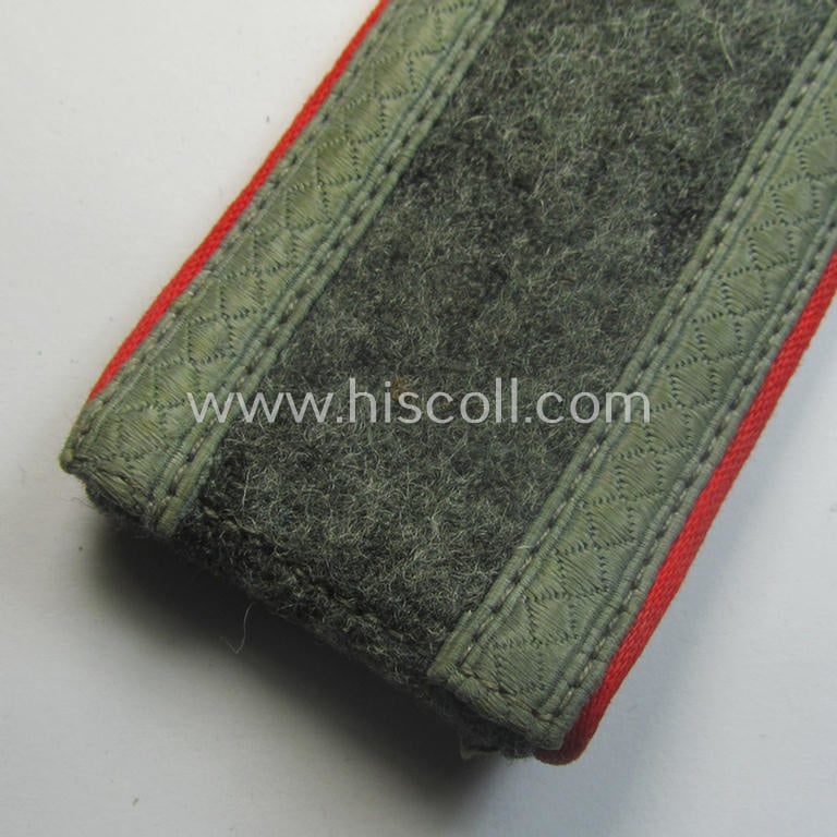 Single, mid- (ie. early-) war-period, WH (Heeres) so-called: 'M40 o. M43'-pattern NCO-type shoulderstrap as was intended for - and worn by! - an: 'Unterwachtmeister eines (Sturm)Artillerie-Rgts.'