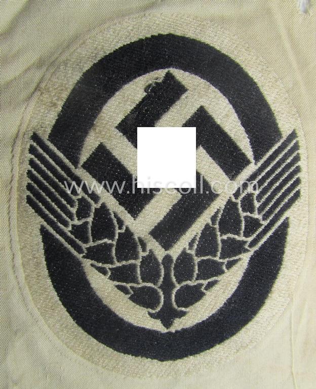 Female-related- (ie. 'RADwJ'- or: 'Reichsarbeitsdienst der weiblichen Jugend' or: womens'-section of the German labour-service) sports-shirt badge