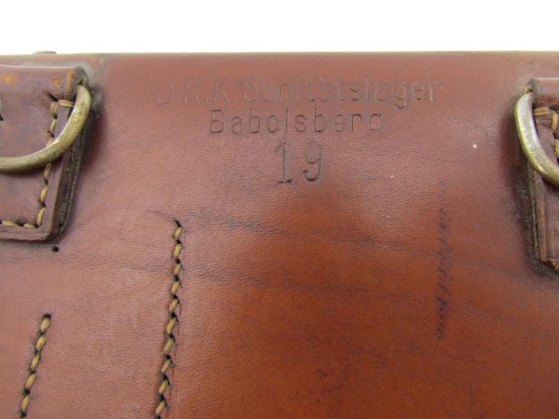 Deutsches Rotes Kreuz D. R. K. Sanitätslager Babelsberg Medical Pouch