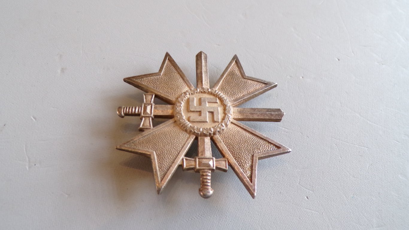 Kriegsverdienstkreuz mit schwerten 1. Klasse