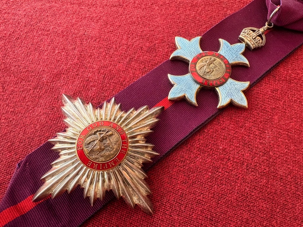 WWI MILITARY 1917 KNIGHTHOOD OF THE ORDER OF THE BRITISH EMPIRE SET. ADDITIONAL PHOTOS