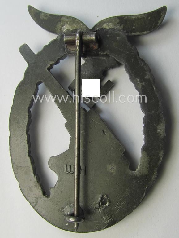 WH (Luftwaffe) 'Flakkampfabzeichen' by the: 'Wilhelm Hobacher'- (ie. 'WH'-) company