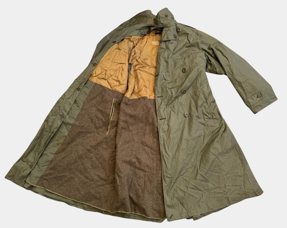 U.S. WWII Army Officer’s OD7 field overcoat / raincoat dated 1944