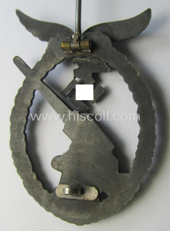 Attractive - and just moderately used! - 'Feinzink'-based example of a WH (Luftwaffe) 'Flakkampfabzeichen' being a very detailed albeit non-maker-marked example as was produced by the: 'Steinhauer & Lück'-company