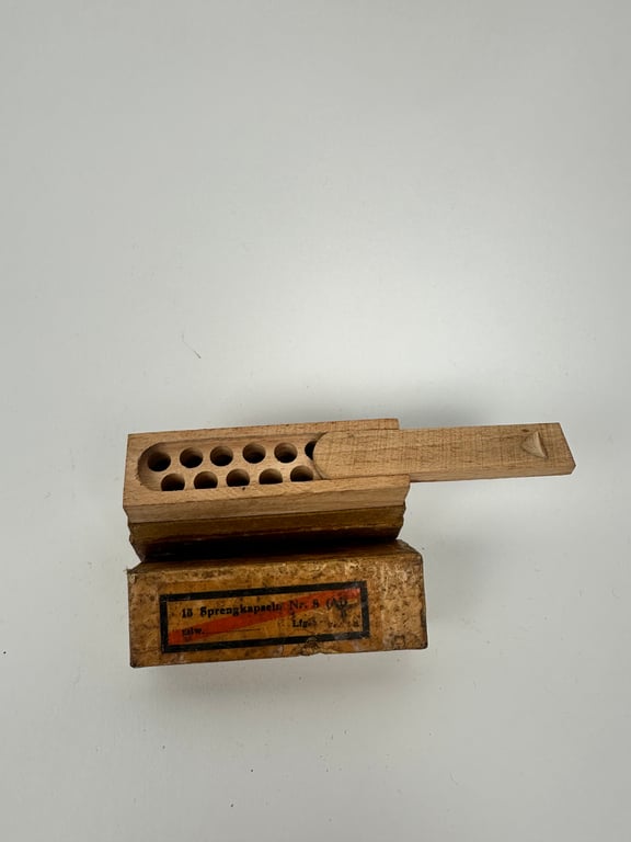 BOX 15 SPRENGKAPSELN