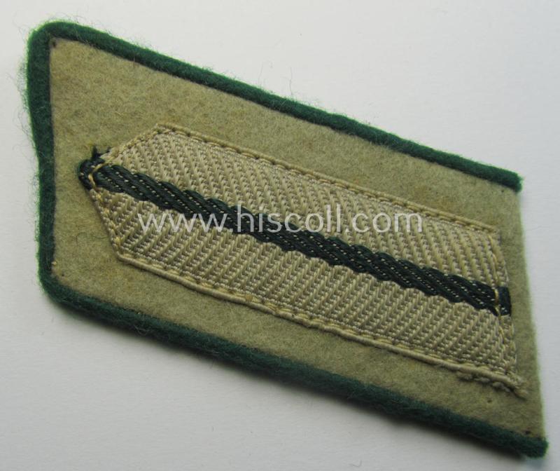 Attractive - just moderately used and/or fully matching! - pair of machine-embroidered, WH (Heeres) officers'-type collar-tabs (ie. 'Kragenspiegel') as was intended for an: 'Offizier und Beamter a.K. des mitteler Dienstes'