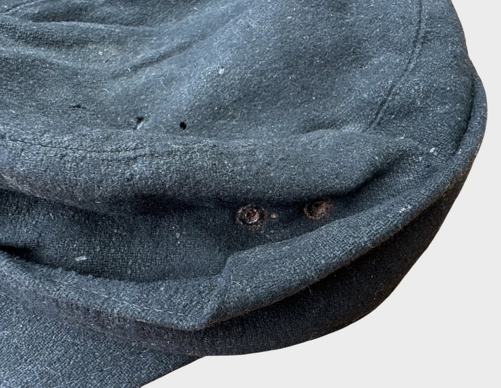 “Complete BDM winter / ski set consisting of the matching wool anorak, ski trousers and ski cap.