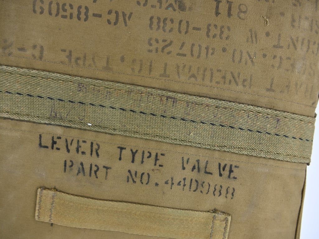 USAAF WW2 Pneumatic Life Raft Pack Type C2