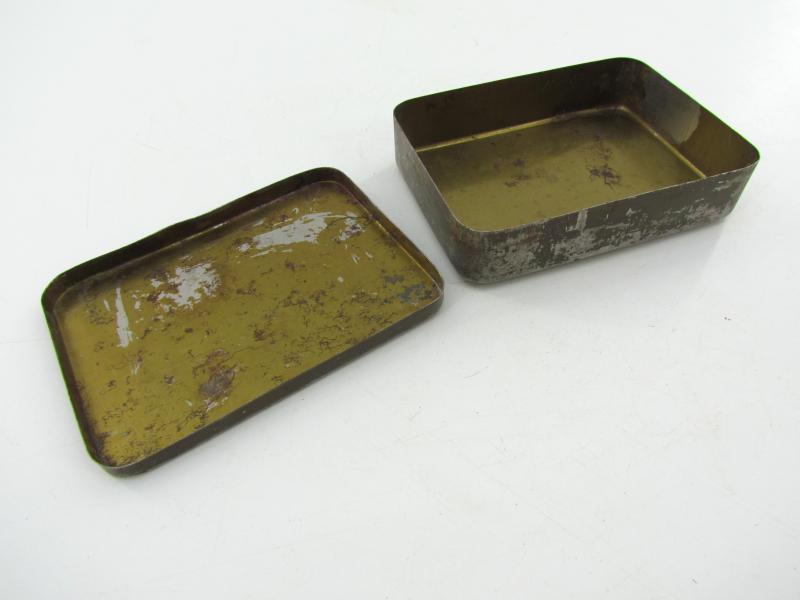 British WWII Cigarettes Ration Tin ( empty )