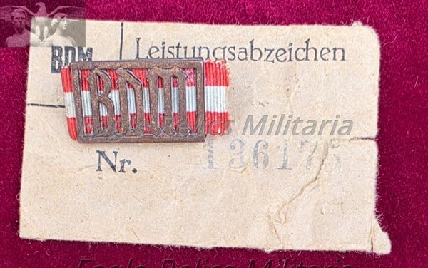 Bronze BDM Proficiency Badge with Matching Packet Bund Deutscher Mädel-Abzeichen