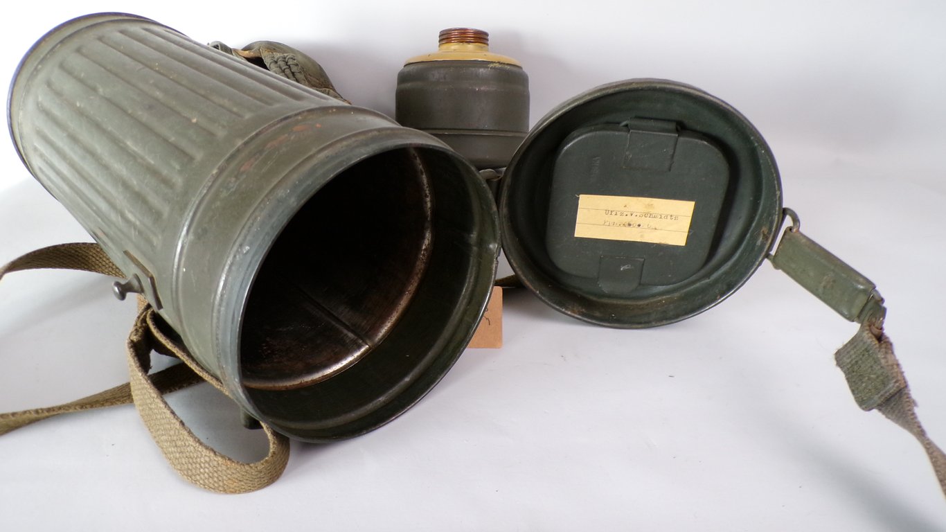 Named GM30 Gasmask in tropical tan