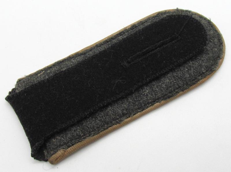 Waffen-SS Infantry EM’s Shoulder board