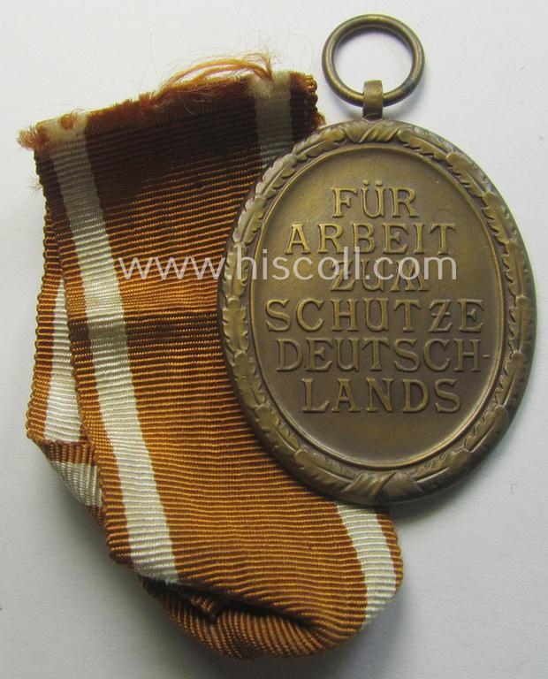 Medal-set: 'Deutsches Schutzwall Ehrenzeichen' (aka: 'Westwall'-medal) being a non-maker-marked- and/or: 'Buntmetall'-based specimen