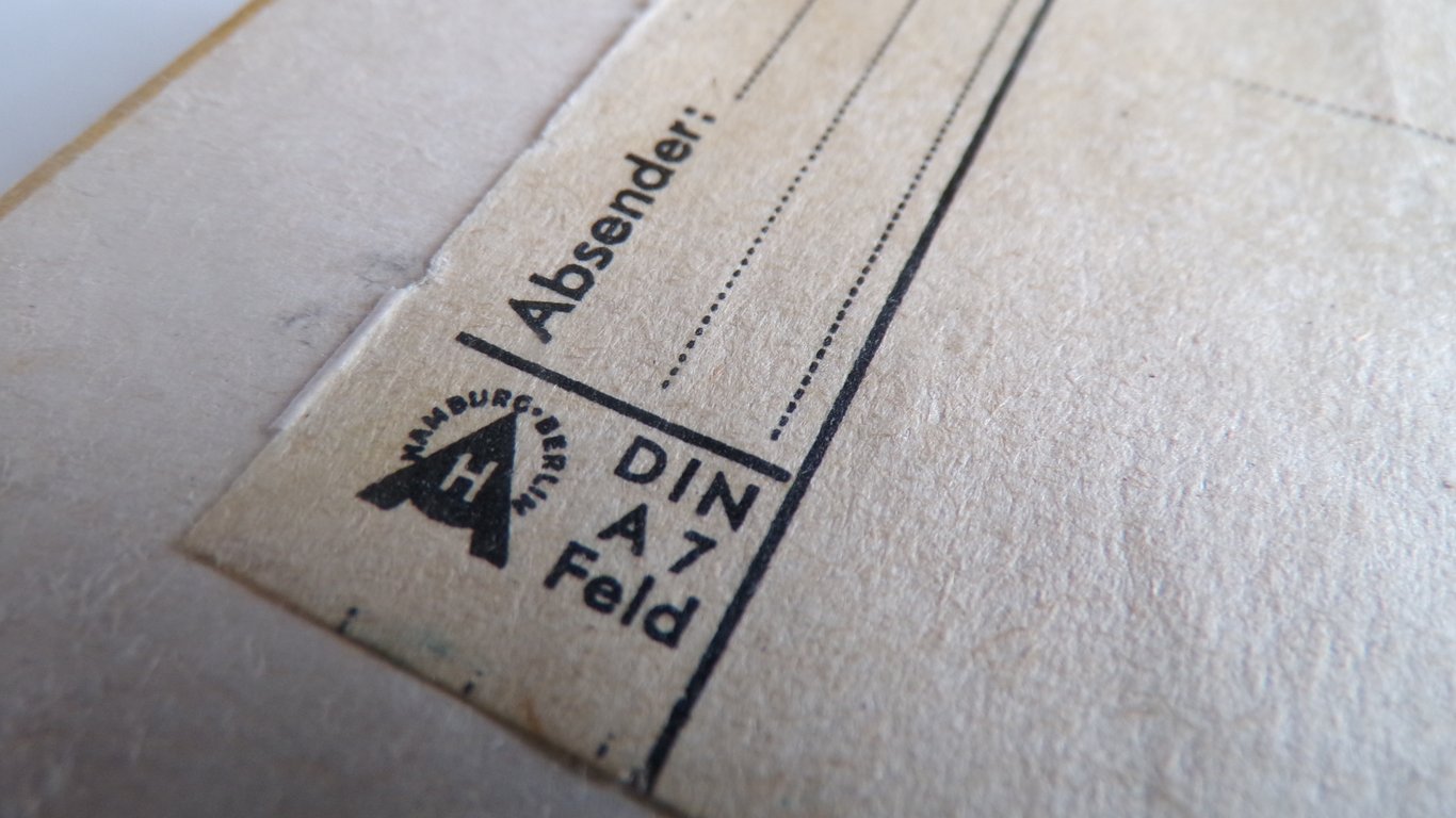 Full box of 100 Efka cigarette papers Luftfeldpost!!!