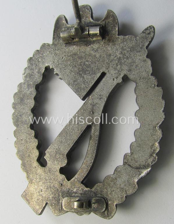 Attractive, 'Infanterie Sturmabz. in Silber' (or: silver-class infantry assault badge ie. IAB) being a detailed albeit unmarked example (of the 'long-barrel-hinge'-variant) as executed in 'Feinzink' as produced by the: 'Steinhauer & Lück'-com...