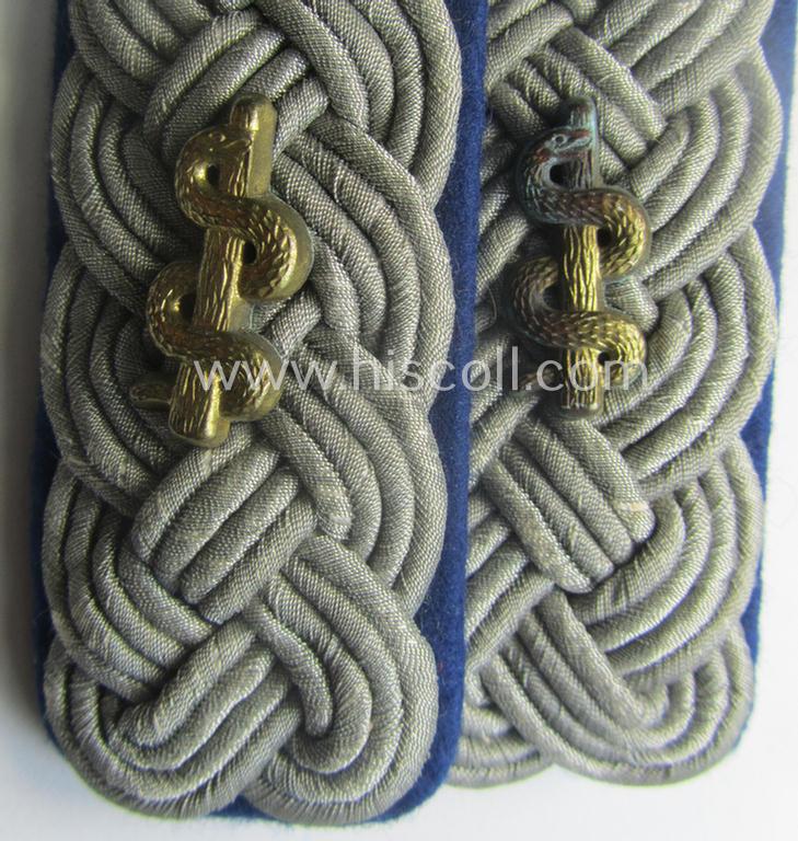 Pair of WH (Heeres) 'cyphered', officers'-type shoulderboards: 'Major u. Arzt' who served within the: 'Sanitäts-Trpn.'