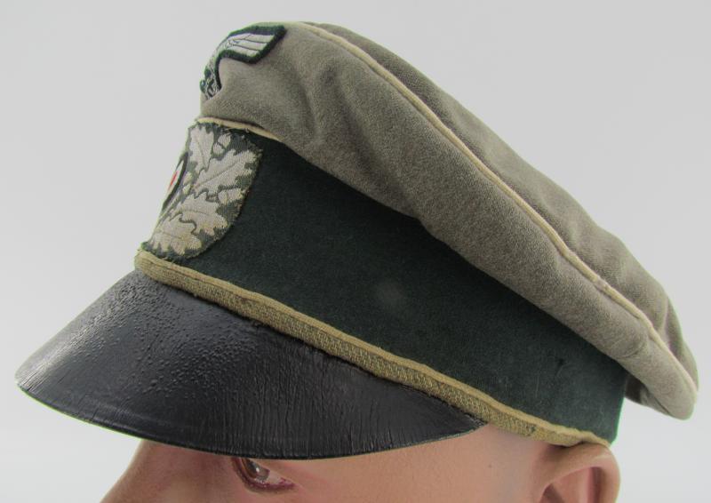 Wehrmacht (Heer) Infantry Officer 'Crusher' Visor Cap