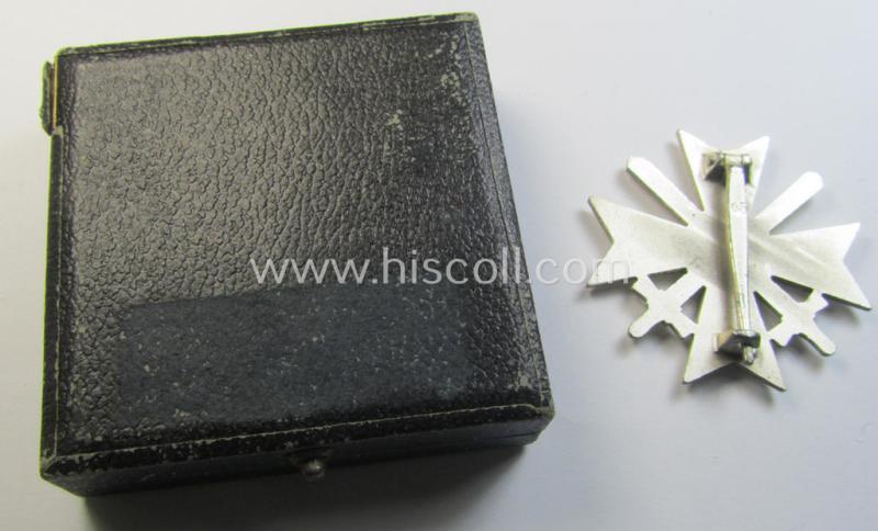 Superb, 'Kriegsverdienstkreuz 1. Klasse mit Schw.' being a maker- (ie. '65'-) marked (and/or 'Buntmetall'-based!) specimen by the maker: (ie. 'Hersteller') 'Klein u. Quenzer' that comes stored in its original, luxuriously-styled KvK-etui
