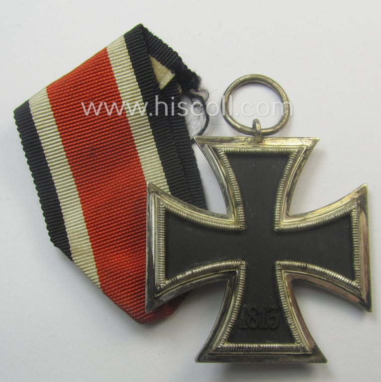 'Eisernes Kreuz II. Klasse' being a (typical) non-maker-marked example by a (by me) unidentified maker (ie. 'Hersteller')