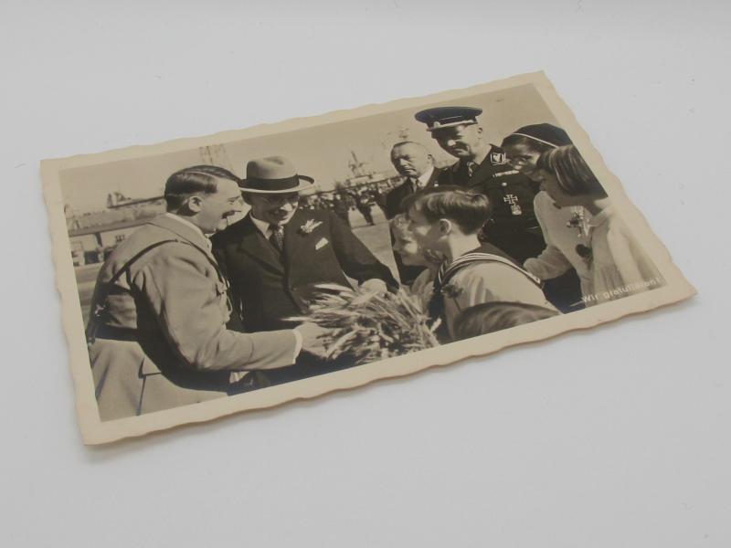 Postcard :  Adolf with entourage