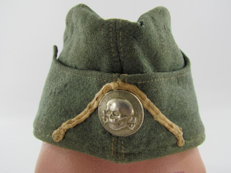Early SS-VT Infantry Pipped EM’S Overseas Cap