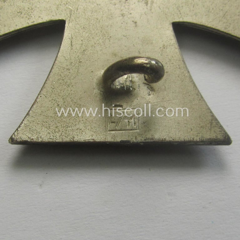 Superb, 'EK1.Kl.' (or: Iron Cross 1st class) being a neatly maker- (ie. 'L/11'-) marked example by the (desirable!) 'Hersteller' (ie. maker): 'Wilhelm Deumer' and that comes in its period, 'LDO'-marked etui