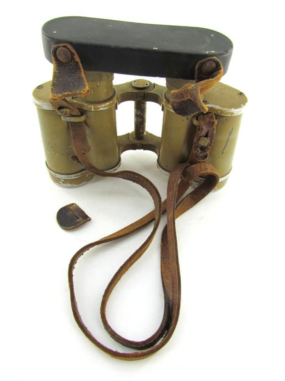 Wehrmacht tan colored binoculars ‘Dienstglas’ 6×30 by CAG