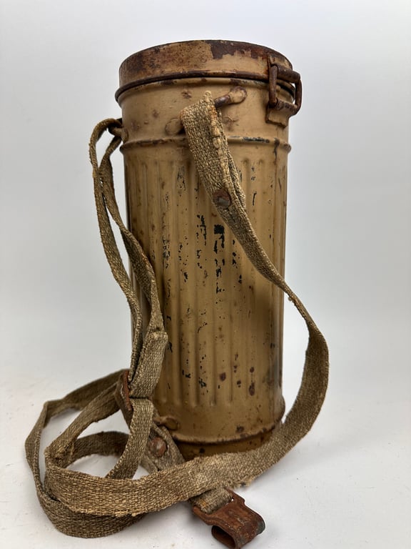 WW2 German Dak Gasmask canister