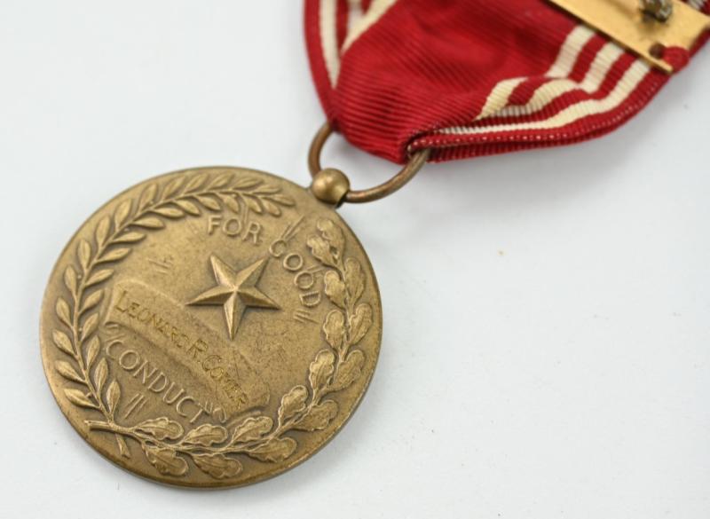 US WW2 Good Conduct Medal 'Leonard R. Comer'