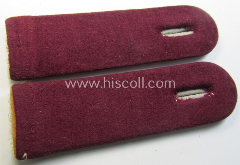 Superb - and fully matching! - pair of WH (Heeres) officers'-type shoulderboards as was intended for - and I deem used by! - a: 'Leutnant eines (Nebel)Werfer-Regiments'
