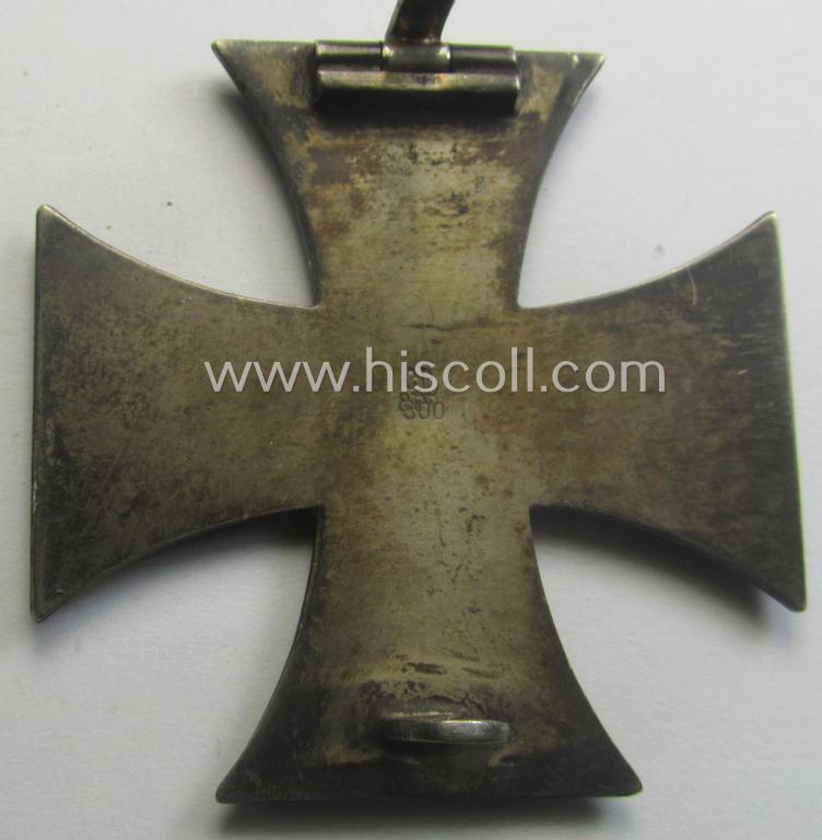 Unusually seen, WWI-period 'Eisernes Kreuz 1. Klasse' being a (typical) non-converse-shaped and genuine silver-based example that shows the unusual makers'-designation: 'C.D. 800'