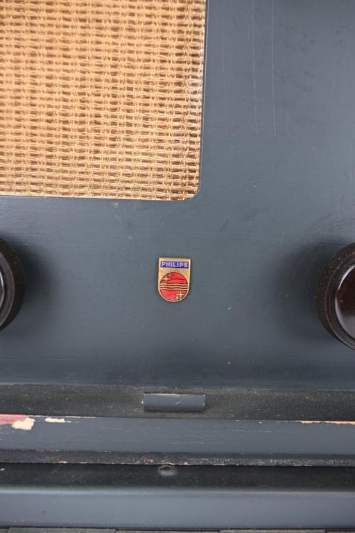 German WH Philips 156 UBV Broadcast Receiver
