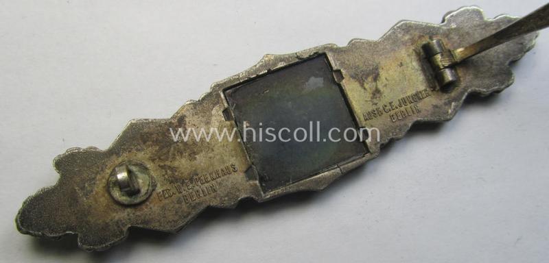 Super - albeit damaged! - 'Nahkampfspange in Silber' (or: silver-class close-combat clasp ie. CCC) being a neatly maker-marked- and/or non-converse-shaped specimen as was produced by the: 'C.F. Juncker'-company