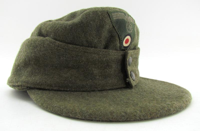 Wehrmacht (Heer) field cap ‘Einheitsfeldmütze’with RBNr. 1944