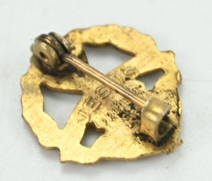 US WW2 Patriotic Lapel Pin