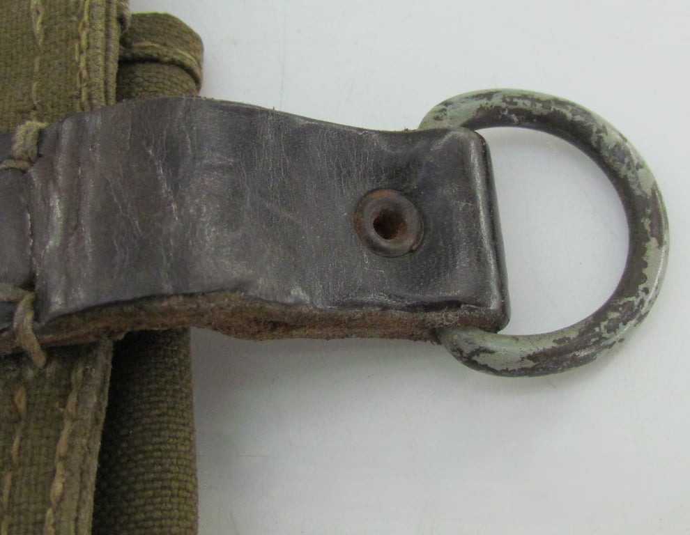 Wehrmacht MP40 Magazine Pouch – 1943