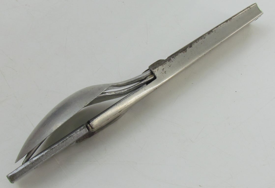 Wehrmacht Heer field cutlery set marked WAL 43