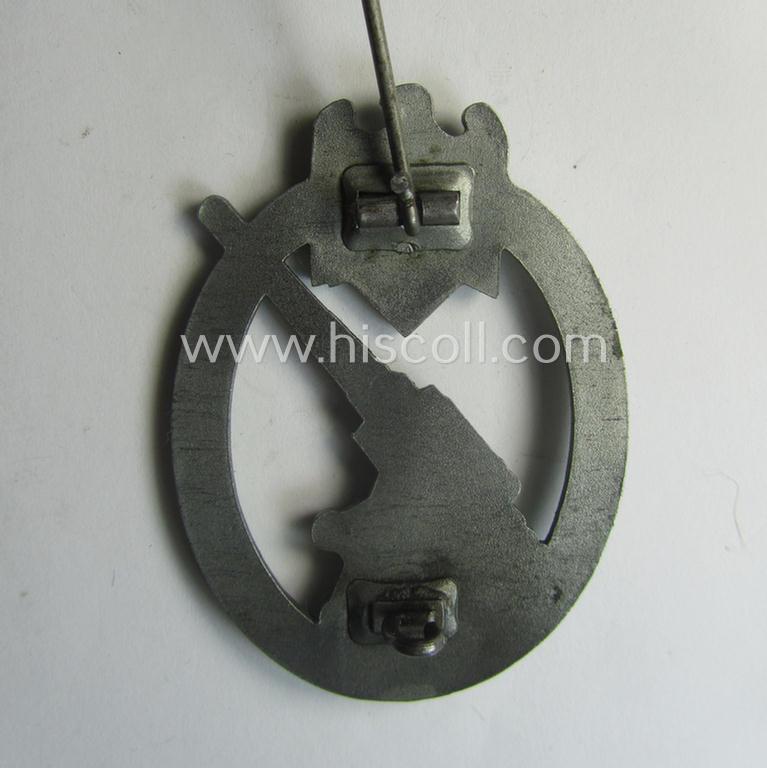 'Heeres-Flakkampf-Abzeichen' being a non-maker-marked- and/or zinc- (ie. 'Feinzink'-) based specimen of the so-called: 'pillow-crimped'-pattern (as was produced by a to date still unidentified maker)