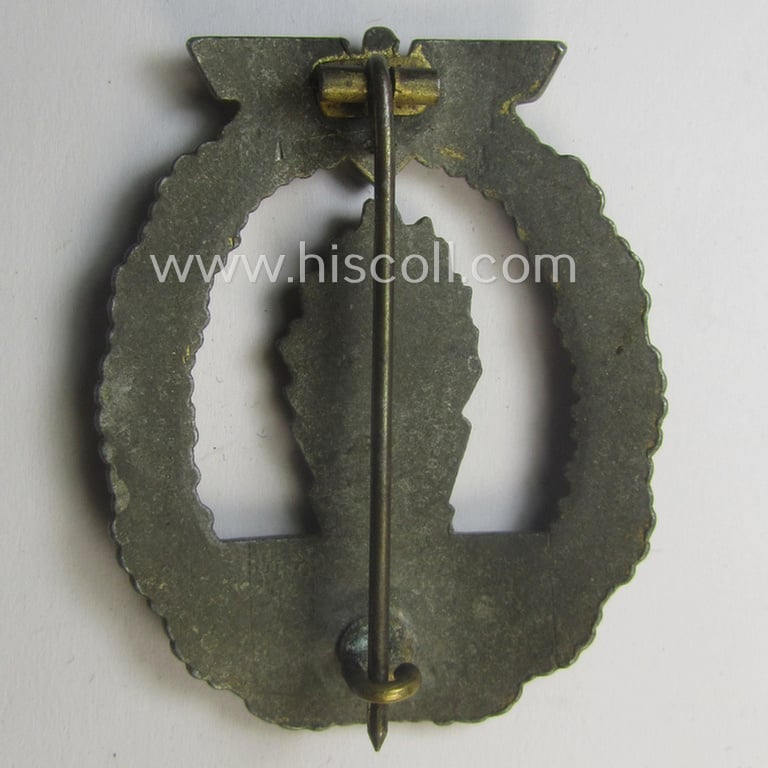 WH (KM) 'Kriegsabzeichen für Minensuch-, U-Boot-Jagd und Sicherungs-Verbände' being a typical non-maker-marked, 'Feinzink'-based example as was produced by a (by me) unidentified maker (ie. 'Hersteller')
